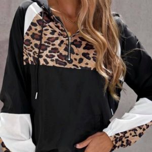 Check Out This Beautiful New Black & White Leopard Print Pull Over Sweatshirt